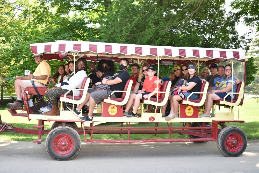 Picture of students on carriage ride